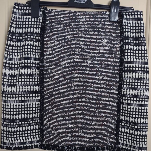 Loft Skirt A Line Black & White w/Purple Tweed Panel Textured Knit Size 10 - Picture 1 of 9